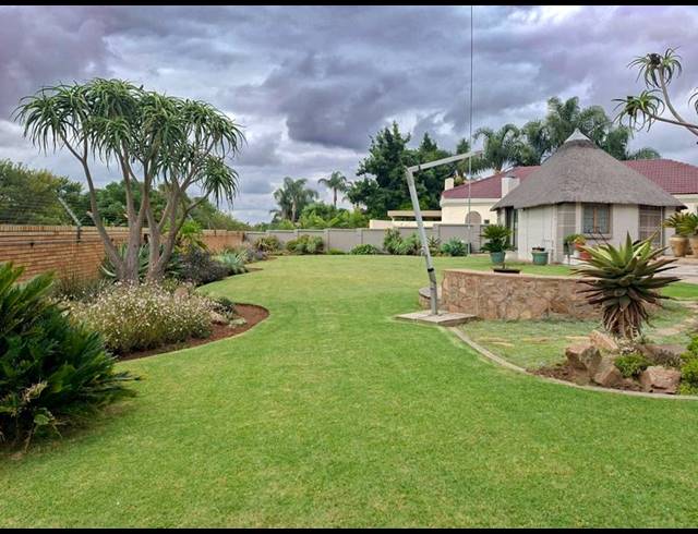 3 BEDROOM HOUSE FOR SALE IN AMBERFIELD GLEN